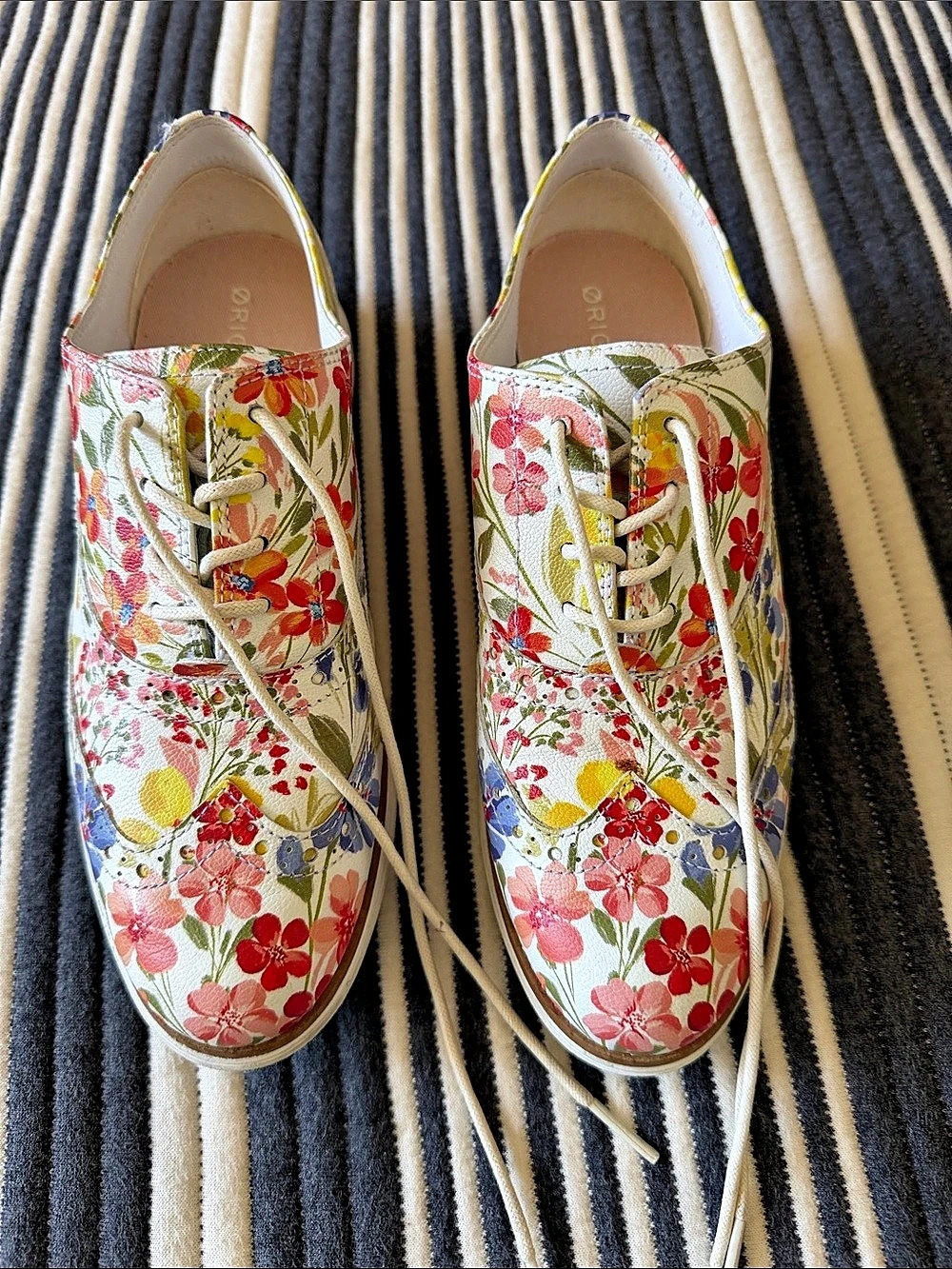 Cole Haan Floral Sneakers in White & Multicolor Like New